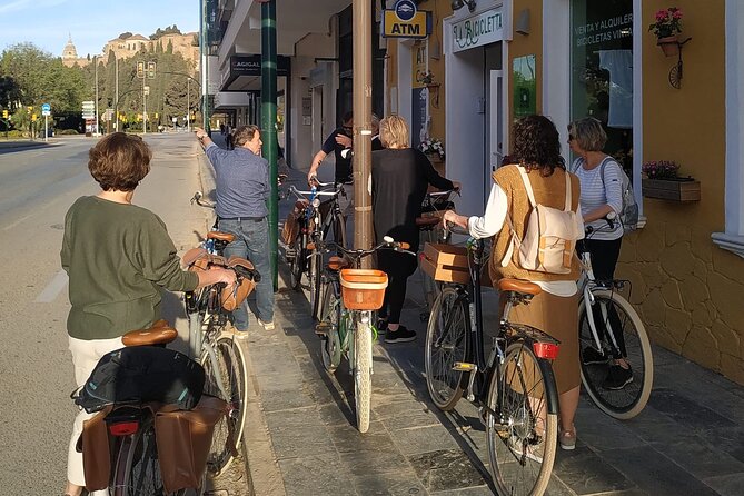 Vintage Style Bike Rental in Malaga - Exploring Malaga by Vintage Bike