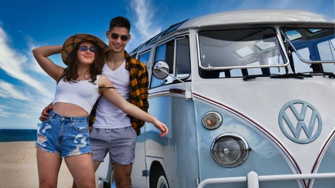 Vintage Tour Around Alicante in Genuine Kombi T1 Vans - Nostalgic Adventure