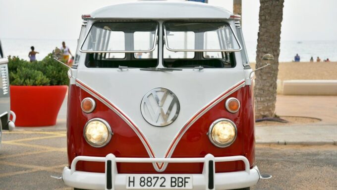 Vintage Tour Around Alicante in Genuine Kombi T1 Vans - Meeting Point Details