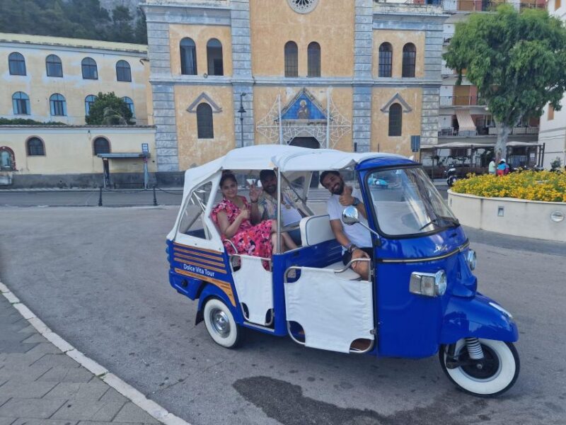 Vintage Tour: Through the Alleyways of the Coast - Route and Cultural Insights