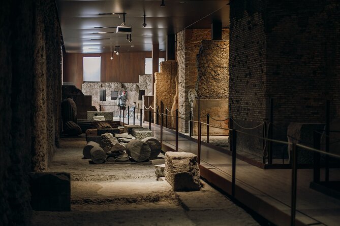 VIP Caesars Palace Tour With Colosseum & Roman Forum - Duration and Group Size