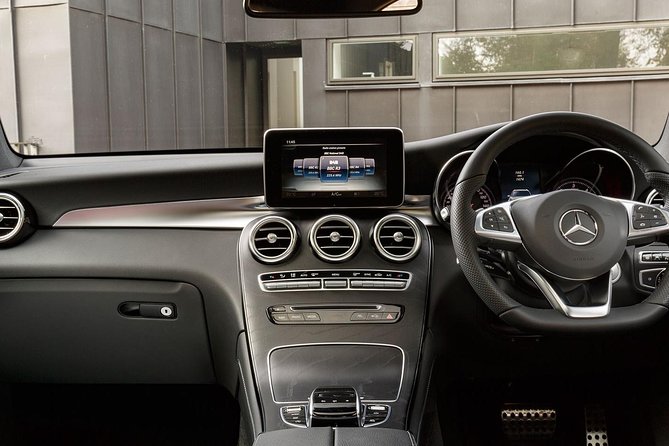 VIP Cape Town Private Guided Tour in Premium Luxury Vehicle - Pickup and Accessibility