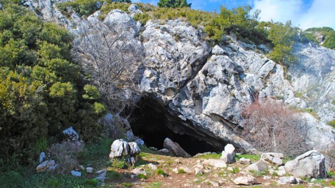 VIP Day Tour From Athens: Delphi & Nymphs Cave TREK - Inclusions and Exclusions