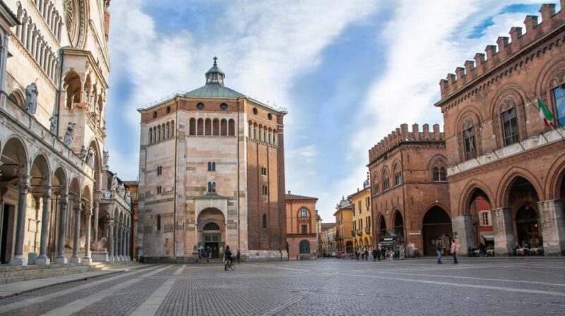 VIP Experience to Cremona With Luxury Transfer - Transportation and Comfort