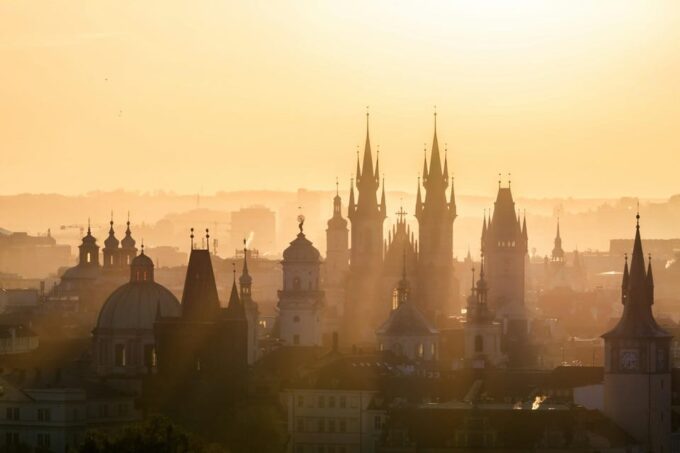 VIP FOOD AND SIGHTSEEING TOUR - 7 HOURS Private Prague Tour - Vltava River Cruise
