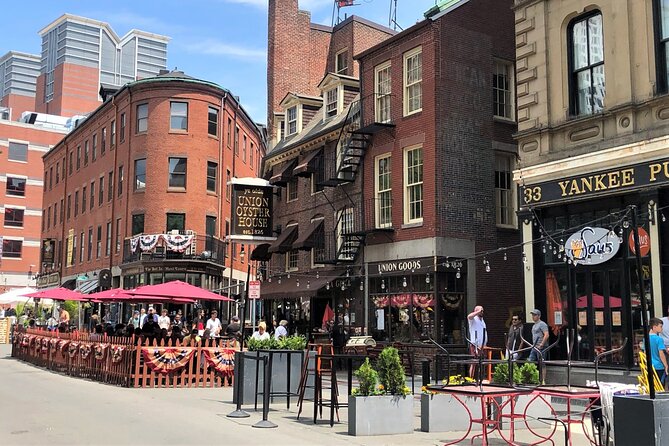 VIP Freedom Trail Tour With Guided Old North Church Crypt - Exploring the American Revolution