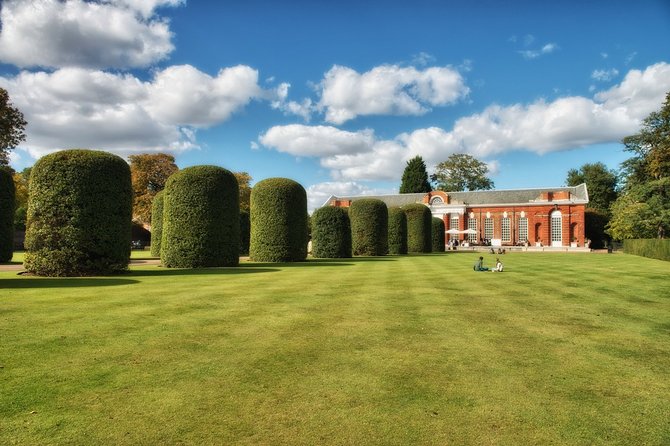 VIP Kensington Palace & Gardens Royal Tea Crown Experience - Discovering the Royal Gardens