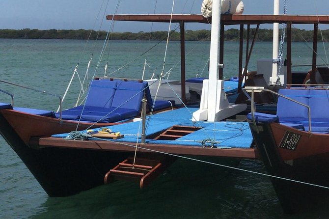 VIP Morning Delight Champagne Sailing and Snorkeling With Lunch - Personal Attention From Crew