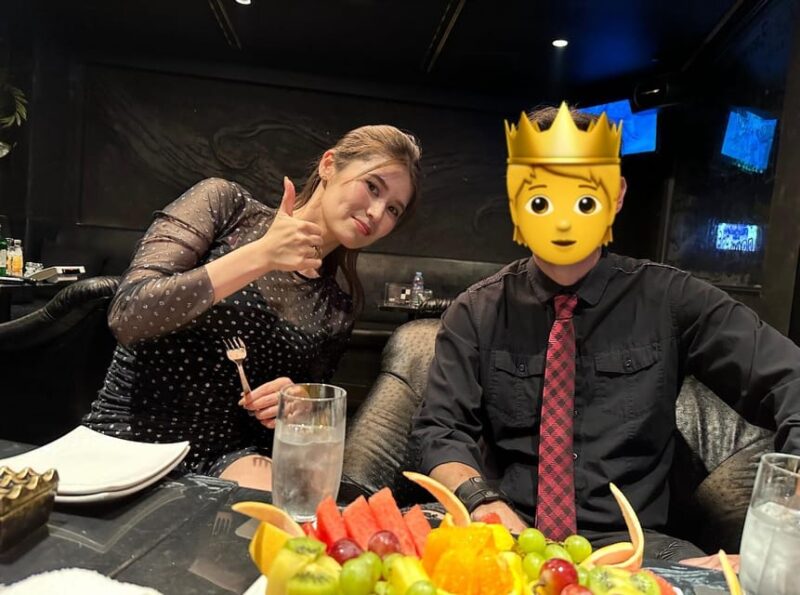 VIP Private Hostess Club Tokyo Night Life Karaoke With Girls - Key Points