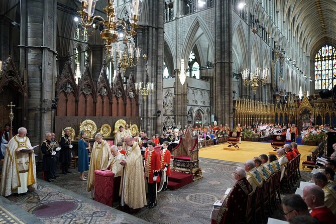 VIP Skip the Line Westminster Abbey and The Crown Highlights Tour - Participant Information and Accessibility