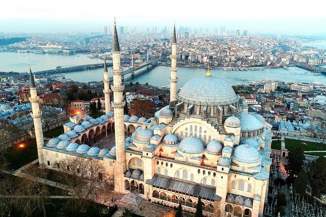 VIP Tour of Maidens Tower and 9 Must-See Places in Istanbul - Topkapi Palace Grandeur