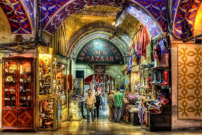 VIP Tour of Maidens Tower and 9 Must-See Places in Istanbul - Spice Bazaar Aromas