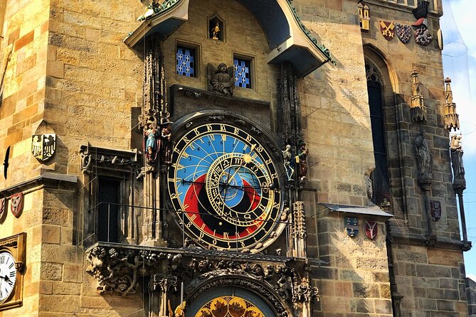 VIP Tour: Professional Photos - You and Prague Best Monuments - Highlights of the Tour