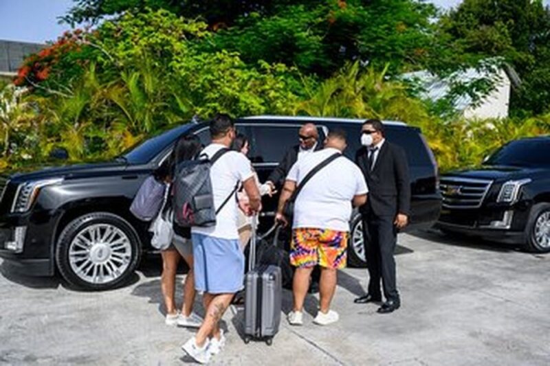 Vip Transportation & Luxury Car Services In (PUJ) To Hotels - Key Points