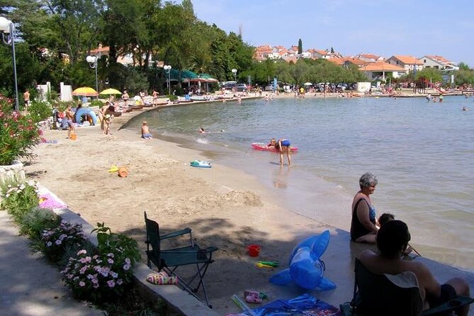 Visit 2 Islands of Zadar on a Traditional Wooden Boat During Half-Day Trip - Group Size and Capacity