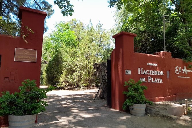 Visit 3 Wineries With Lunch With Unlimited Wine/Private Transfer - Inclusions
