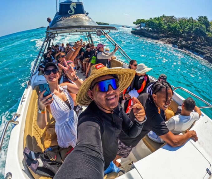 Visit 5 Islands in a VIP Way With Luminous Plankton - Isla Cholon