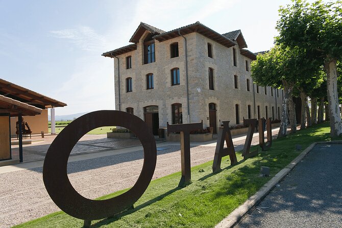 Visit and Tasting in Otazu - Accessibility Information