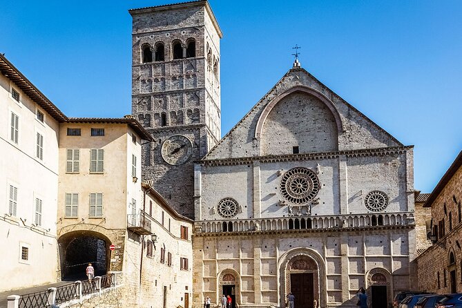 Visit ASSISI on Foot With the Audio Guide App for Smartphone - Key Points of Interest Exploration