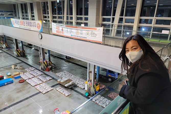 Visit Busan Night Market and Enjoy the Night View of Busan Harbor - Capturing the Stunning Night View