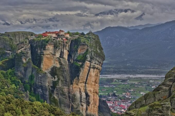 Visit Delphi & Meteora Monasteries Full Day Private Trip - Packing and Comfort