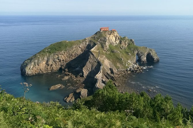 Visit Dragonstone From San Sebastian - Wandering Mundaka Village