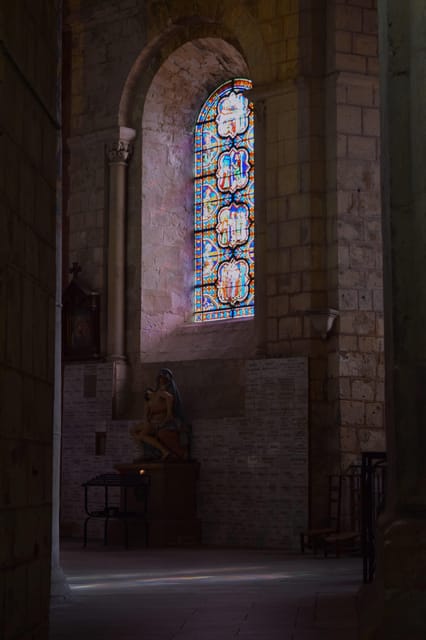 Visit EVERYTHING in the Region of Poitiers in a Day-Tour - Saint-Savin