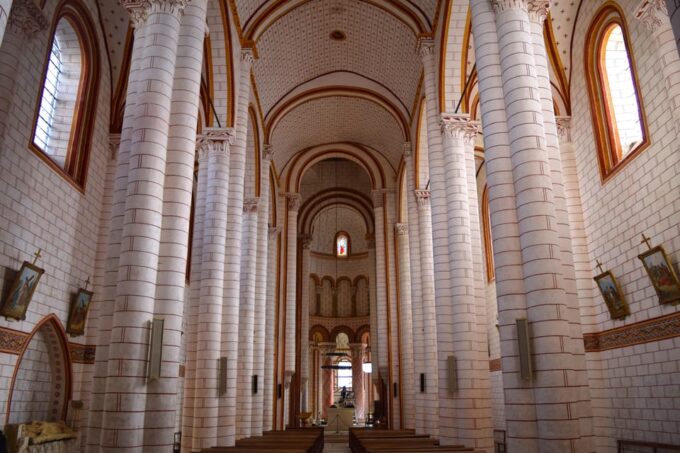 Visit EVERYTHING in the Region of Poitiers in a Day-Tour - Poitiers