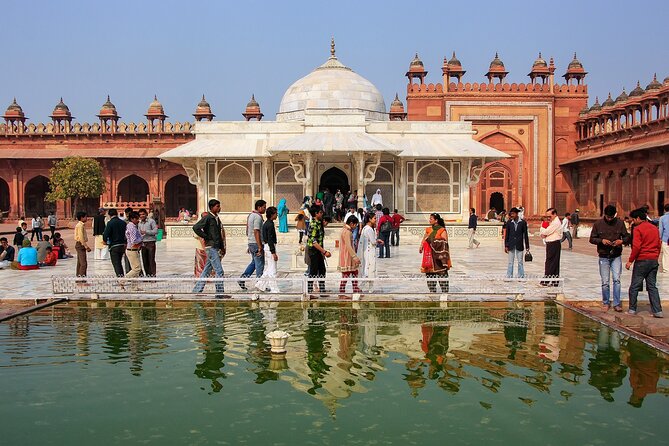 Visit Fatehpur Sikri and Chand Baori With Jaipur Drop From Agra. - Exploring Fatehpur Sikri