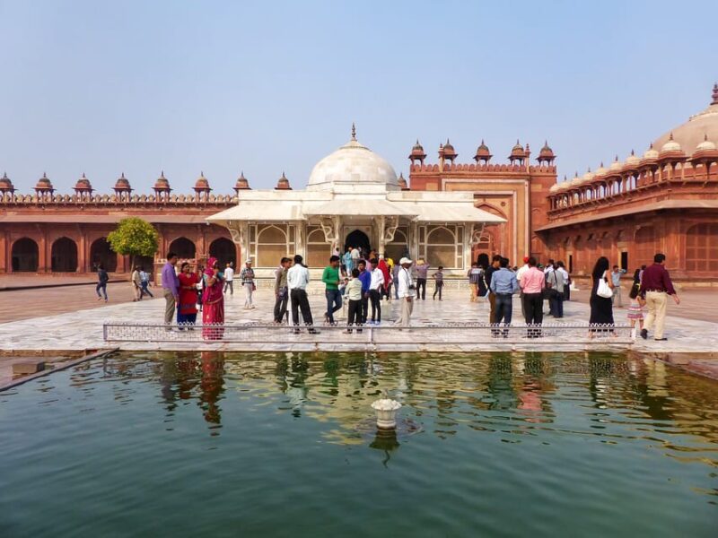 Visit Fatehpur Sikri, Chand Baori With Jaipur Drop From Agra - Itinerary and Attractions