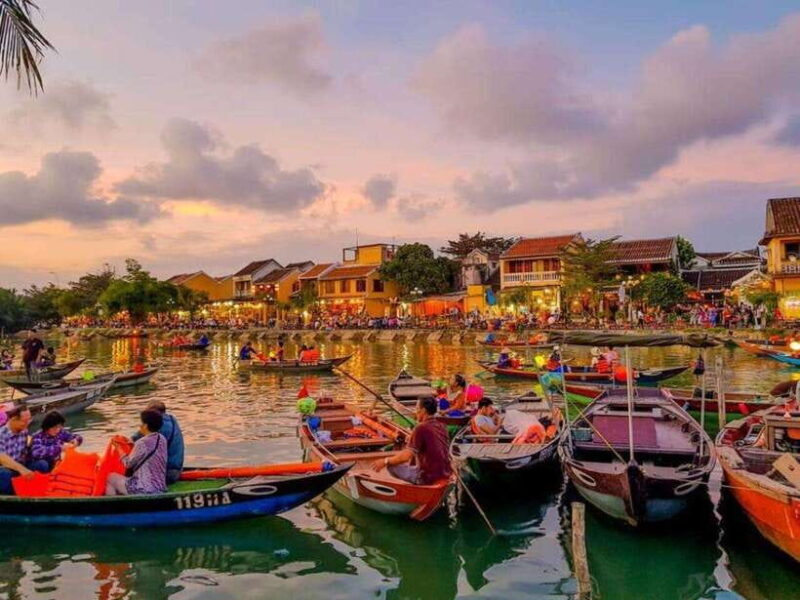 Visit Hoi An Ancient Town & See The Memories Show - Discovering Ancient Merchant Houses