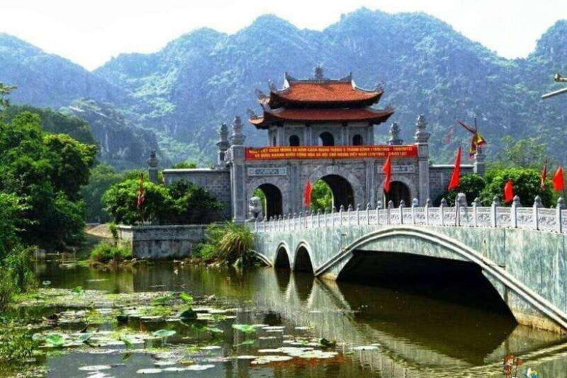 Visit Incense Village & Ninh Binh & Tam Coc & Hoa Lu - Tour Overview and Pricing