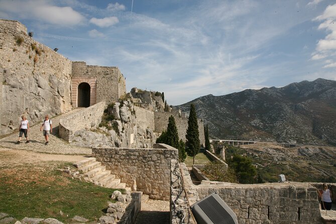 Visit Klis Fortress & Olive Museum Klis - Exploring Klis Fortress