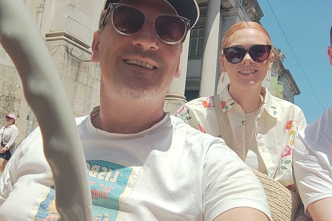 Visit Lisbon & Belém in a Vintage Fiat 500 With a Certified Guide - Guided Tour Highlights