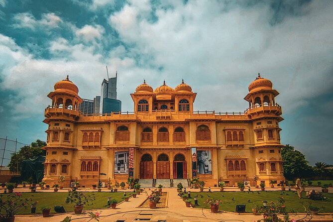 Visit Mohatta Palace Zainab Market & Burns Road - Key Points