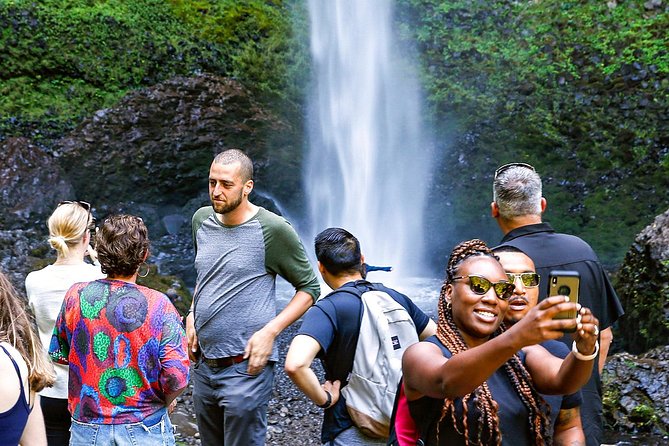 Visit Multnomah Falls, Two Waterfalls, & Vista House - Exploring Bridal Veil Falls