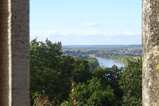 Visit of the Château Du Cros and Introduction to Tasting - Getting to the Château