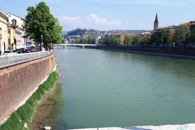 Visit of Verona and Lake Garda. Full Day Tour From Milan - Exploring Veronas Key Sights