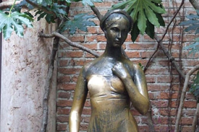 Visit of Verona and Lake Garda. Private Tour With Pick-Up - Pick-Up and Drop-Off