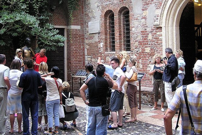 Visit of Verona and Lake Garda. Private Tour With Pick-Up - Discovering Lake Garda