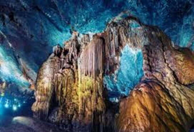VISIT PHONG NHA CAVE 1 DAY GROUP TOUR FROM HUE (Odd Days) - Getting to Phong Nha Cave