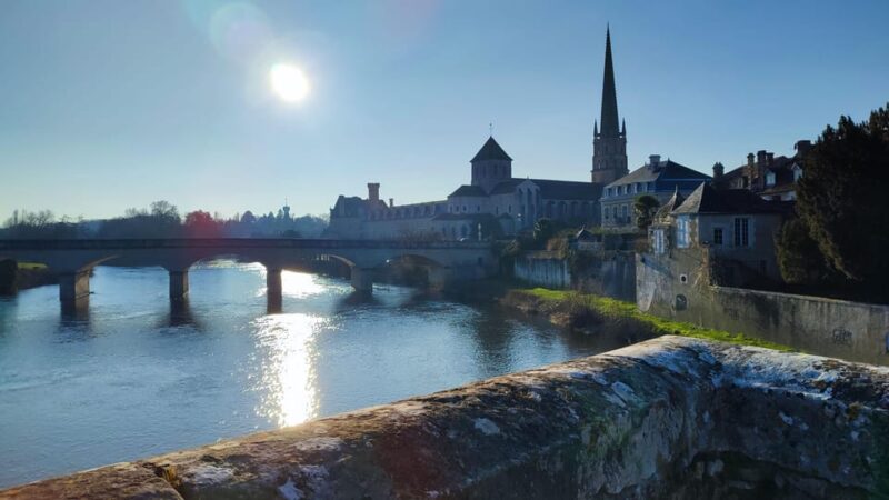 Visit St-Savin and the Gartempe Valley in a 1.5 Hours Tour - Key Points