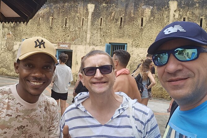 Visit Stone Town (Historical Town) - Shopping in Stone Town