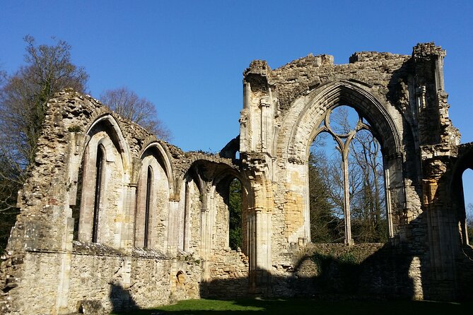 Visit Stonehenge and Salisbury From Southampton - Pickup and Start Time