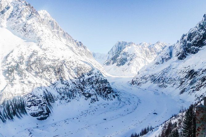 Visit the Aiguille Du Midi in Chamonix, With a Private Guide - Benefits of a Private Tour Guide