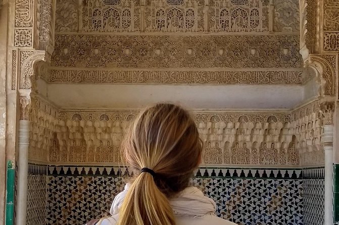 Visit the Alhambra and the Generalife. Private Tour - Highlights of Alhambra and Generalife