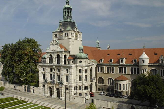 Visit the Bavarian National Museum With Paul - Quick Points
