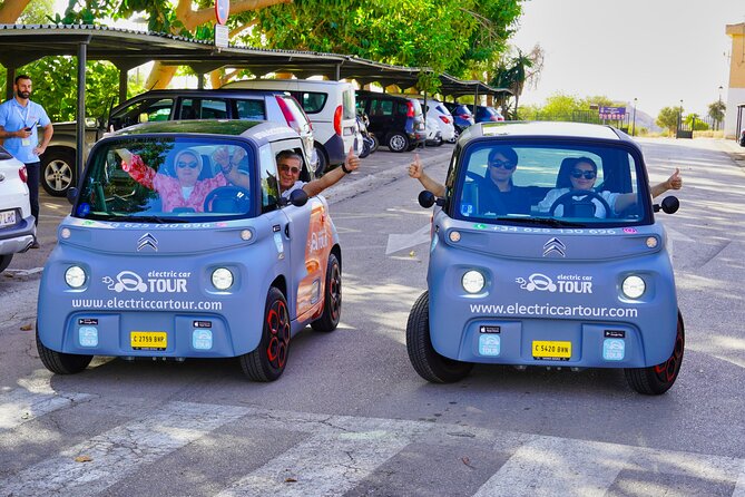 Visit the Caves of the Treasure by Electric Car in Malaga - Knowledgeable Staff
