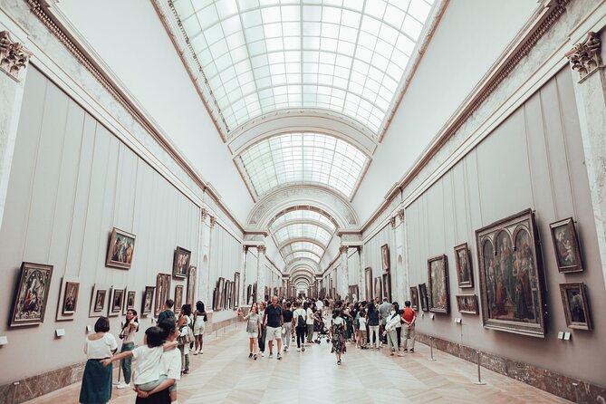 Visit the Louvre With a Guide in English - Transportation