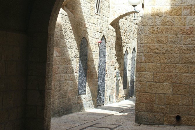 Visit the Old City of Jerusalem : 3000 Years of History, Archeology and Bible - Private Tour Experience and Logistics